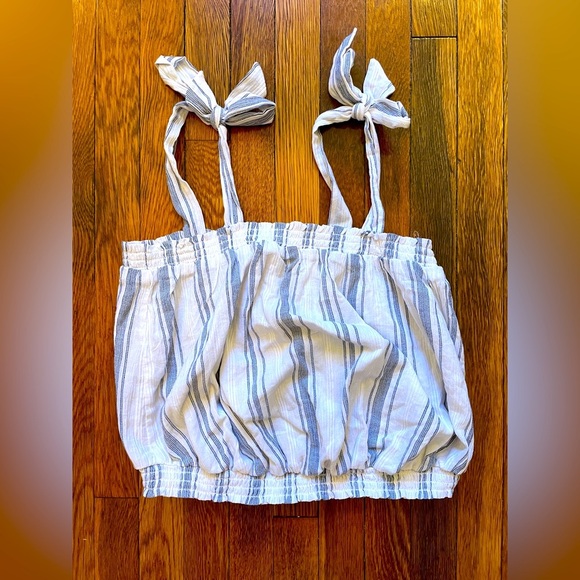 Universal Thread Striped Top - Picture 2 of 3